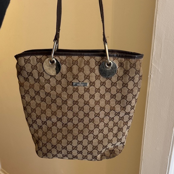 Gucci Tan and Brown Signature Tote - Picture 2 of 6